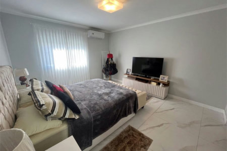 Apartamento Residencial à venda, Gonzaga, Santos - AP0199.