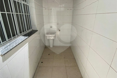 Casa à venda com 2 quartos no condomínio Cojunto Residencial Victoria, São Paulo - SP