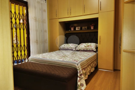 Casa à venda com 2 quartos, sendo 1 suíte, em Parque Vitória, São Paulo, SP