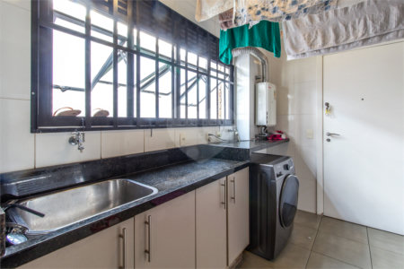 Apartamento à venda com 4 quartos, sendo 2 suítes,  em Vila Mariana, São Paulo, SP