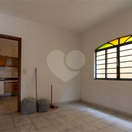 Sobrado à venda com 3 quartos, sendo 1 suíte, em Vila Vasconcelos, São Paulo, SP
