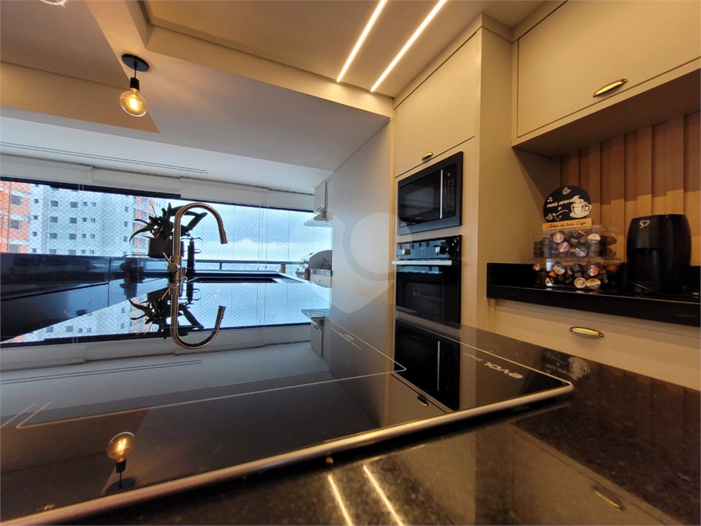 Apartamento à venda com 3 suítes em Parque Campolim, Sorocaba, SP
