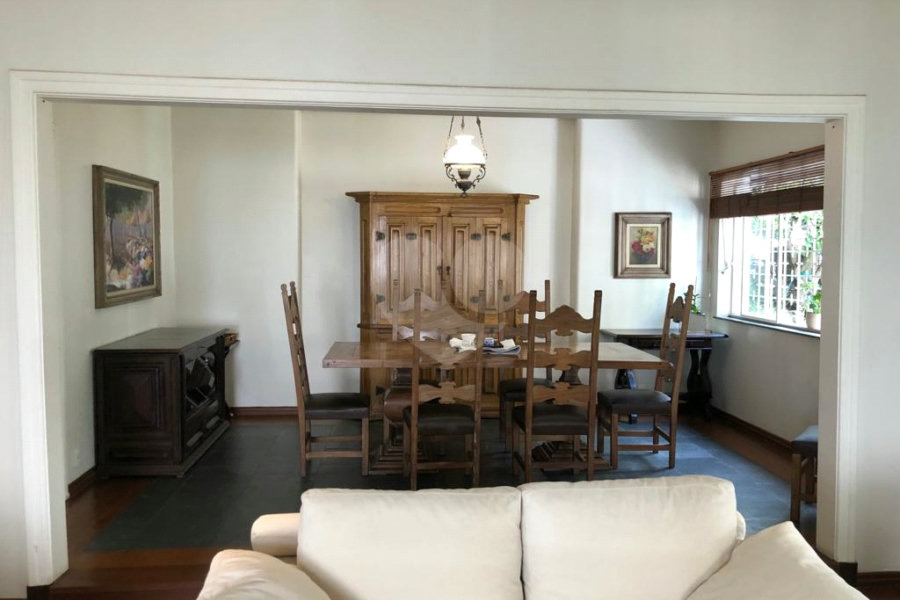 Casa Térrea à venda com 5 quartos, sendo 1 suíte, em Pacaembú, São Paulo, SP