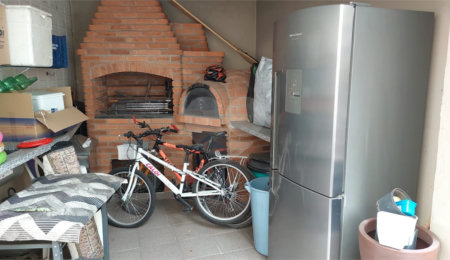 Casa à venda com 7 quartos, sendo 2 suítes,  em Jardim Londrina, São Paulo, SP