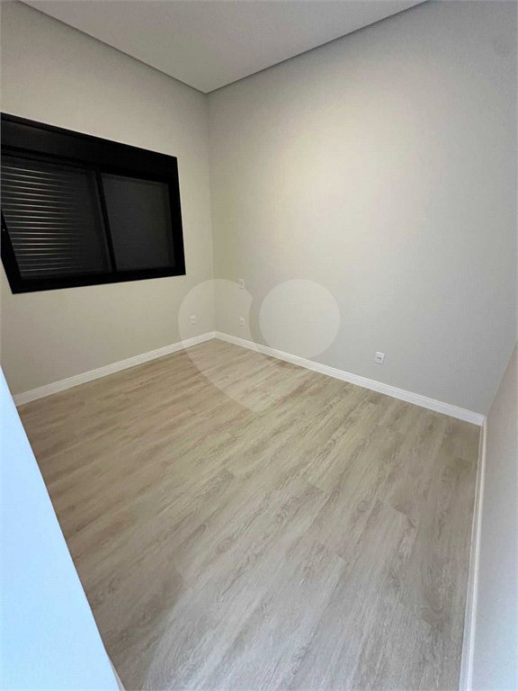 Casa à venda com 3 suítes no condomínio Condomíno Helena Maria, Sorocaba - SP