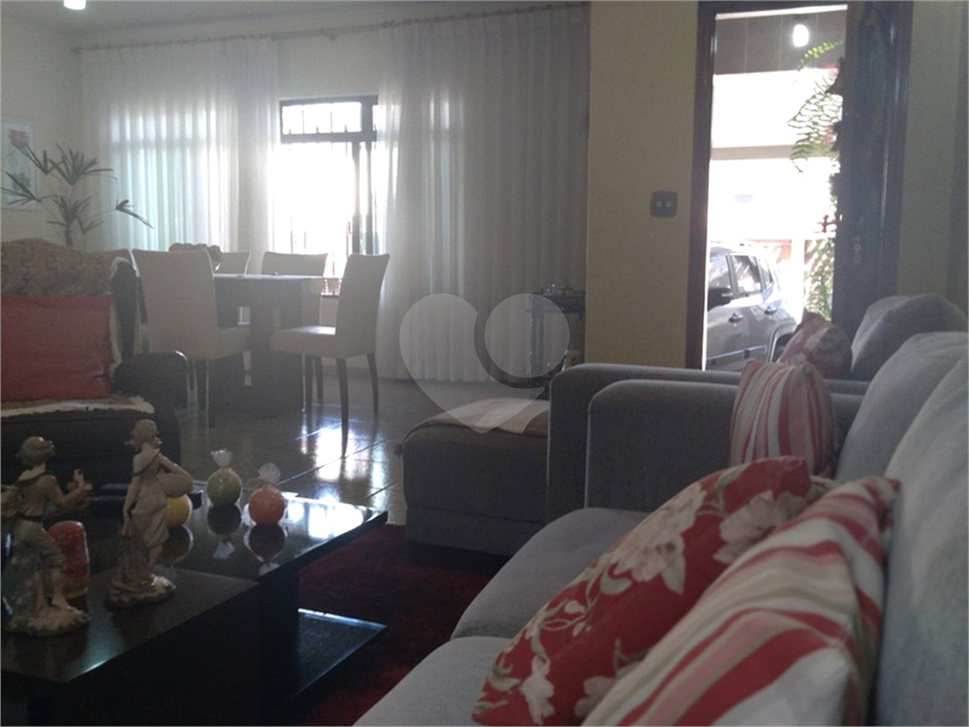 Casa à venda com 3 quartos, sendo 1 suíte, em Tremembé, São Paulo, SP