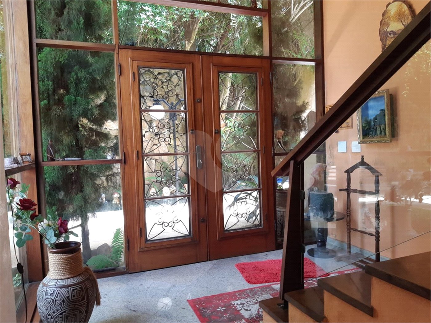 Casa à venda com 4 quartos, sendo 1 suíte, no condomínio Clube da Montanha, Atibaia - SP