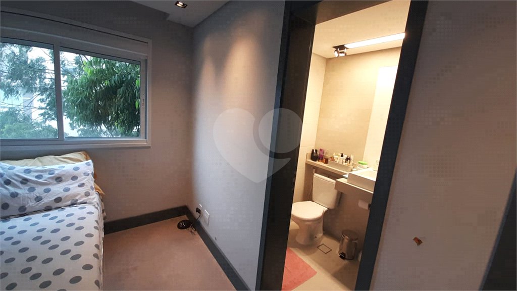 Apartamento à venda com 2 suítes em Jardim Caboré, São Paulo, SP