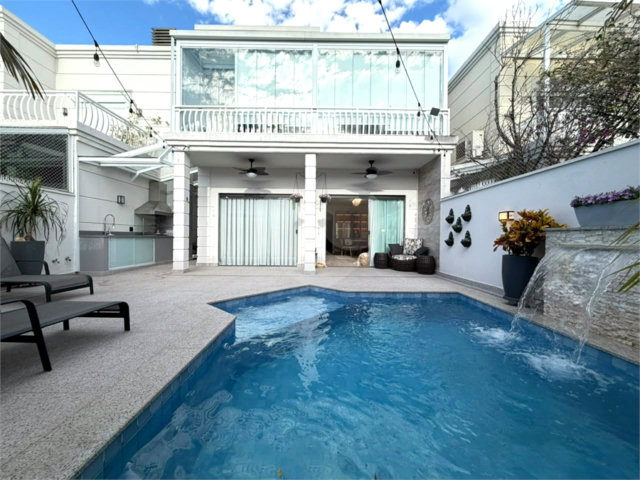 Casa à venda com 3 suítes no condomínio Palm Hill North, São Paulo - SP