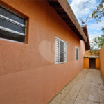 Casa para alugar com 3 quartos, sendo 1 suíte, no condomínio Santa Mônica, Atibaia - SP