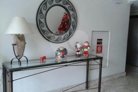 Apartamento à venda com 3 quartos, sendo 1 suíte, em Vila Paulicéia, São Paulo, SP