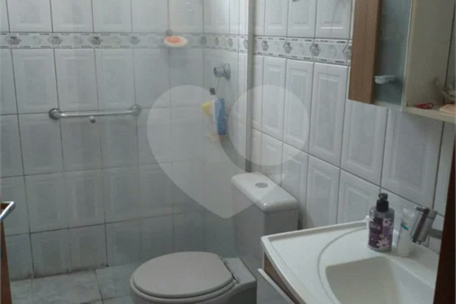 Vende-se Lindo Sobrado na Vila Santa Catarina