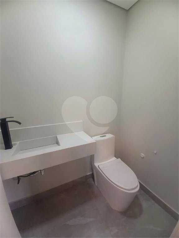 Casa à venda com 4 suítes no condomínio Estância Marambaia, Vinhedo - SP