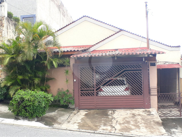 Casa Térrea à venda com 5 quartos, sendo 2 suítes,  em Parada Inglesa, São Paulo, SP