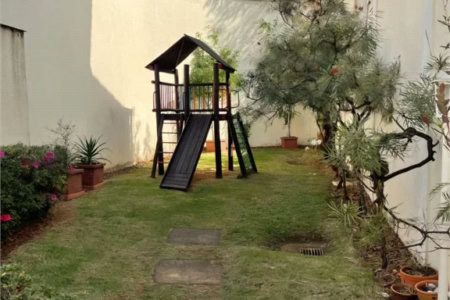Casa à venda com 3 quartos, sendo 1 suíte, no condomínio Villas de São Francisco, São Paulo - SP