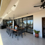 Casa à venda com 5 quartos, sendo 4 suítes,  em Village do Lago, Três Lagoas, MS