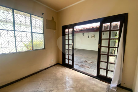 Casa à venda ou para alugar com 3 quartos, sendo 1 suíte, em Campo Grande, Rio de Janeiro, RJ