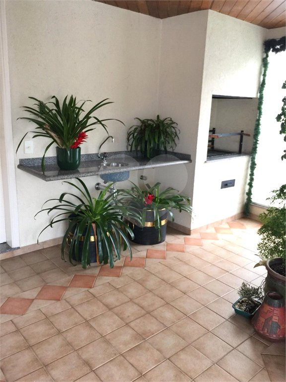 Apartamento à venda com 4 suítes em Vila Suzana, São Paulo, SP