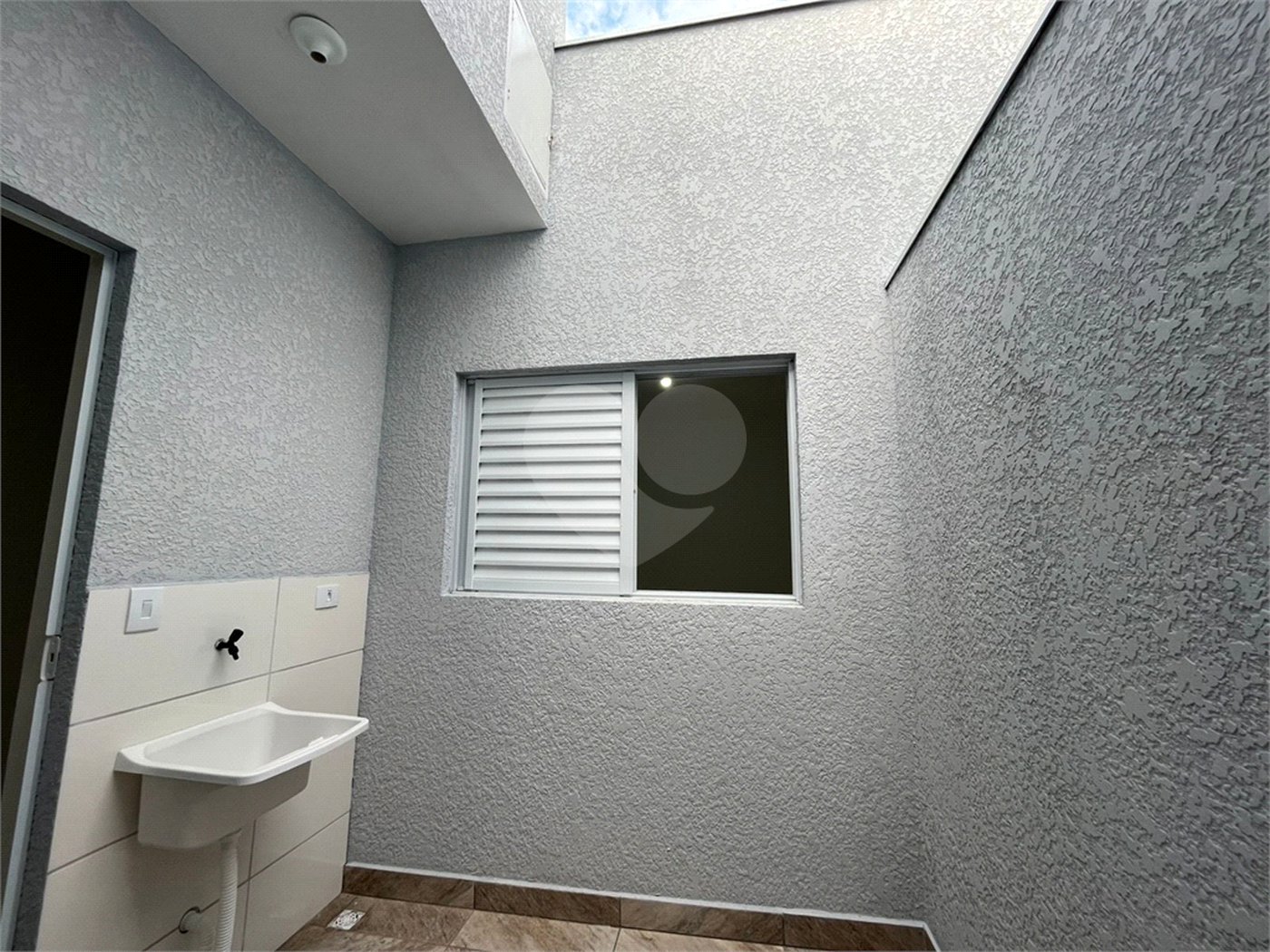 Casa de Vila à venda com 2 quartos, sendo 1 suíte, em Jardim das Orquídeas, Sorocaba, SP