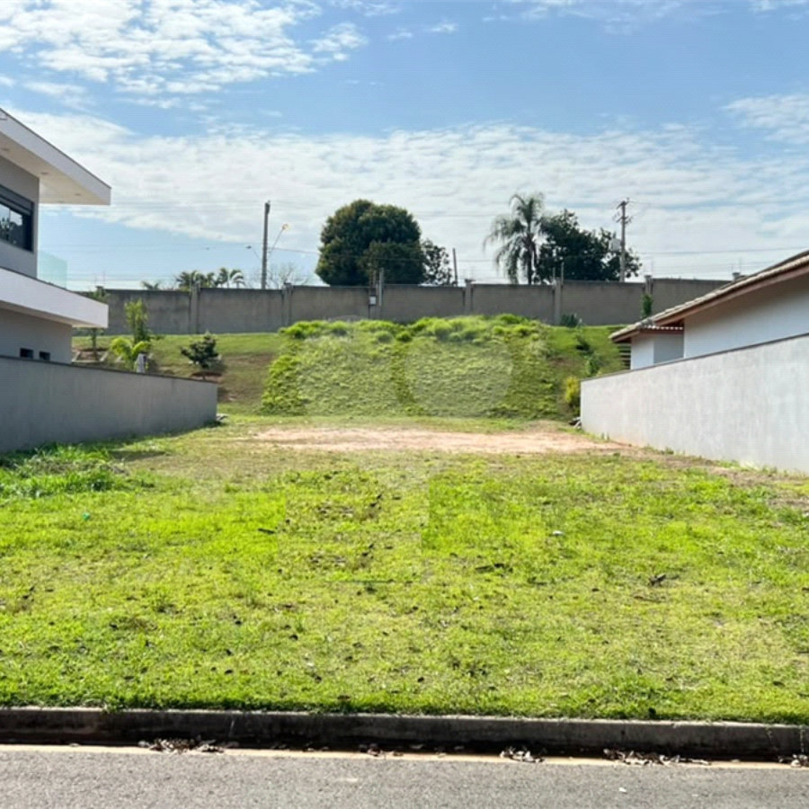 Terreno à venda no condomínio Portal dos Bandeirantes, Salto - SP