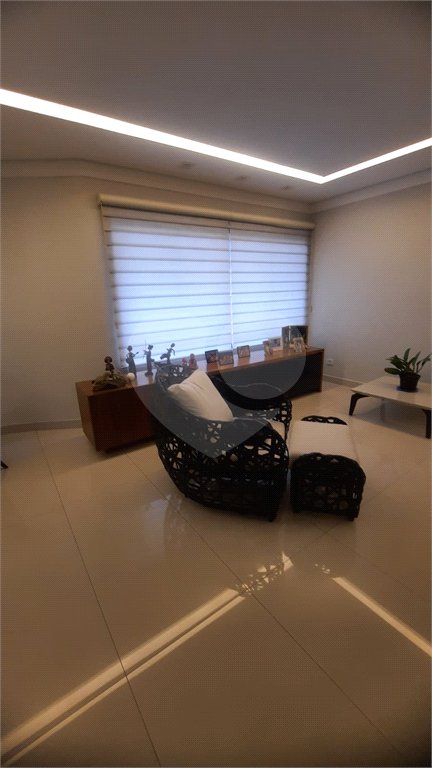 Casa à venda com 3 quartos, sendo 2 suítes,  em Vila Galvão, Guarulhos, SP