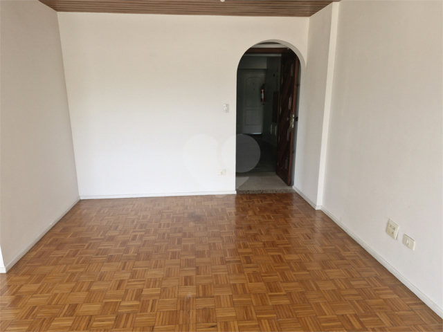 Apartamento à venda com 3 quartos em Jardim Marajoara, São Paulo, SP