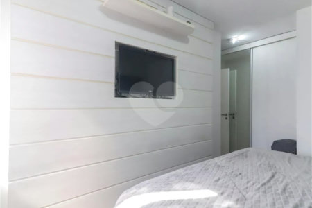 Apartamento à venda com 3 quartos, sendo 1 suíte, em Vila Polopoli, São Paulo, SP