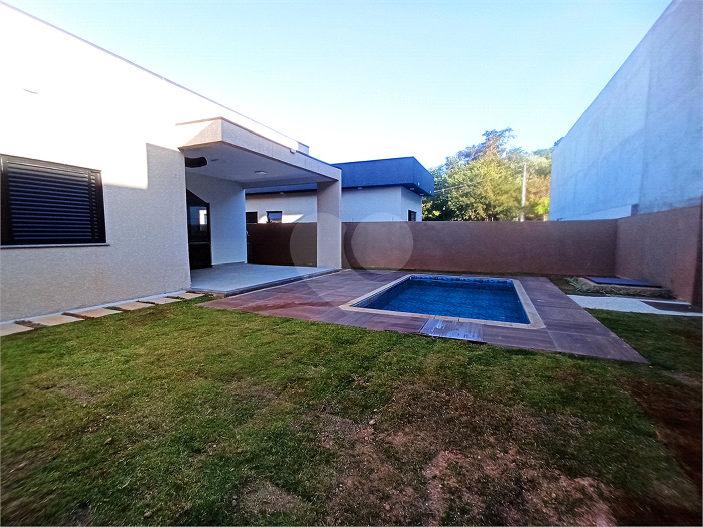 Casa à venda com 3 quartos, sendo 1 suíte, no condomínio Buona Vita, Atibaia - SP