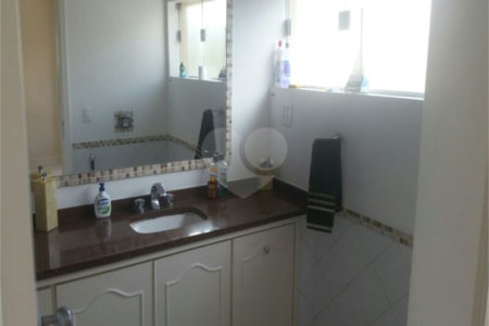 Casa à venda ou para alugar com 3 quartos, sendo 2 suítes, no condomínio Residencial Chacara Santa Maria, Votorantim - SP