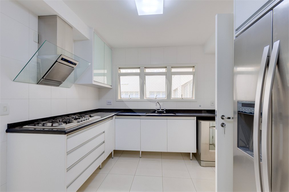 Apartamento à venda ou para alugar com 4 suítes em Chácara Flora, São Paulo, SP