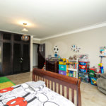 Casa à venda com 4 quartos, sendo 2 suítes,  em Interlagos, São Paulo, SP