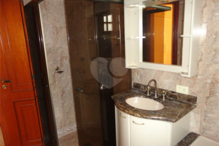 Casa à venda com 3 quartos, sendo 1 suíte, em Santa Marina, Valinhos, SP