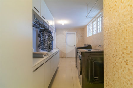 Casa à venda com 4 suítes em Campo Belo, São Paulo, SP