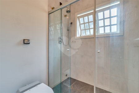 Casa à venda com 4 quartos, sendo 2 suítes, em Jardim Luzitânia, São Paulo, SP
