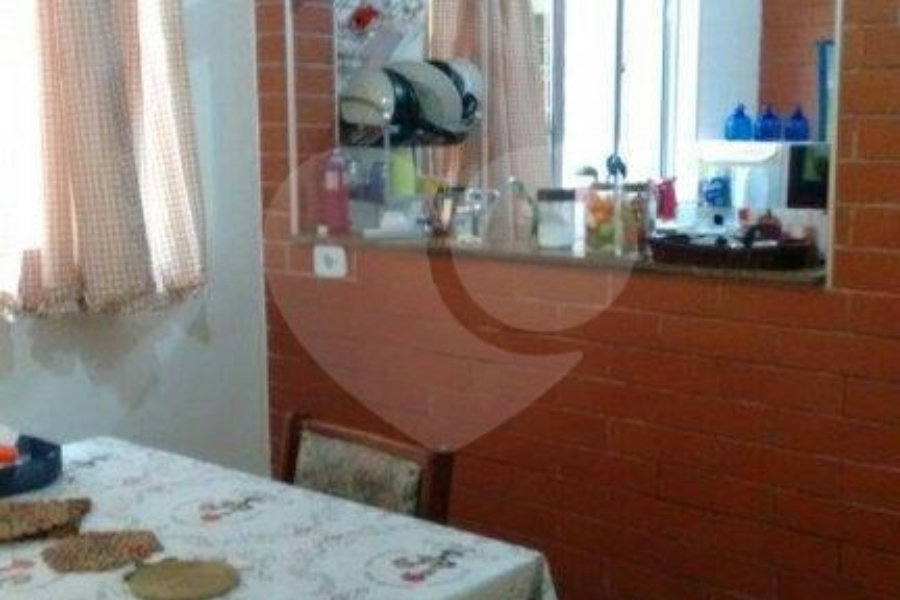 Casa à venda com 2 quartos, sendo 1 suíte, em Solemar, Praia Grande, SP