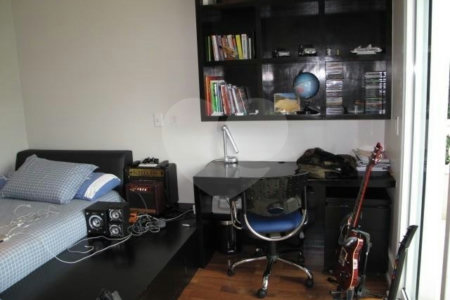 Casa à venda ou para alugar com 4 suítes no condomínio Villa Imperial, São Paulo - SP