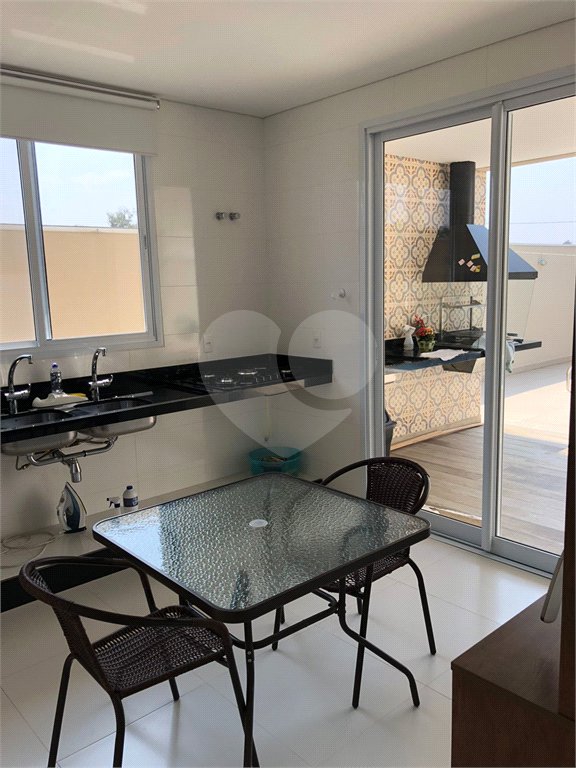 Casa à venda com 3 suítes no condomínio Residencial Lago da Serra, Araçoiaba da Serra - SP