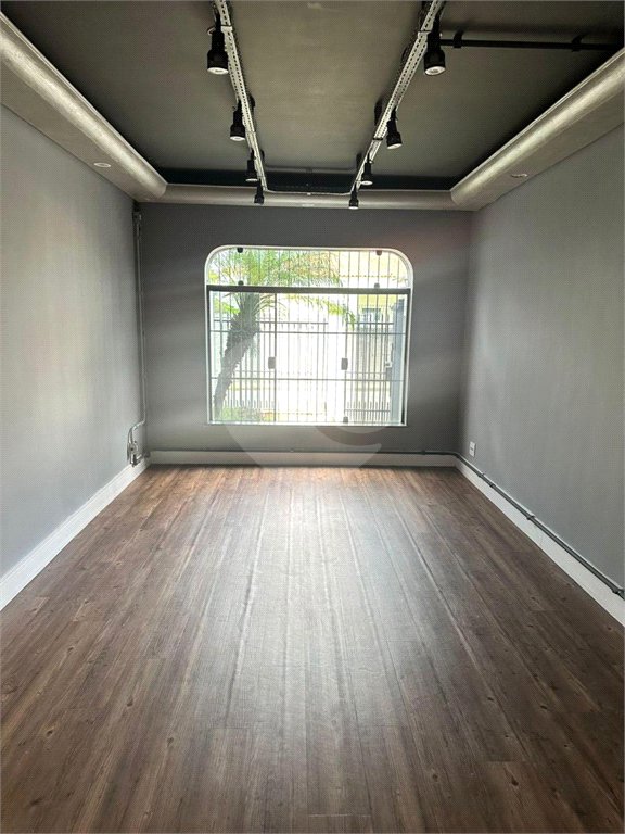 Casa à venda com 4 quartos, sendo 1 suíte, em Vila Oliveira, Mogi das Cruzes, SP