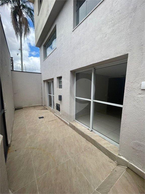 Sobrado à venda com 3 quartos, sendo 2 suítes,  em Vila Oliveira, Mogi das Cruzes, SP