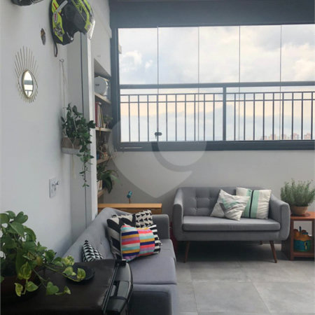 Apartamento à venda com 3 quartos, sendo 1 suíte, em Jardim Parque Morumbi, São Paulo, SP
