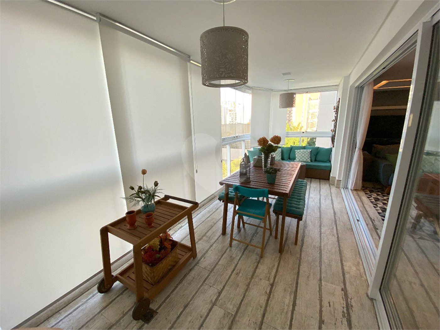 Apartamento à venda com 3 quartos, sendo 1 suíte,  em Vila Olímpia, São Paulo, SP