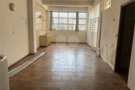 Casa à venda com 7 quartos, sendo 2 suítes, em Vila Augusta, Sorocaba, SP