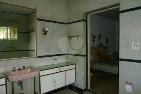 Sobrado à venda com 3 quartos em Jardim Paulista, São Paulo, SP