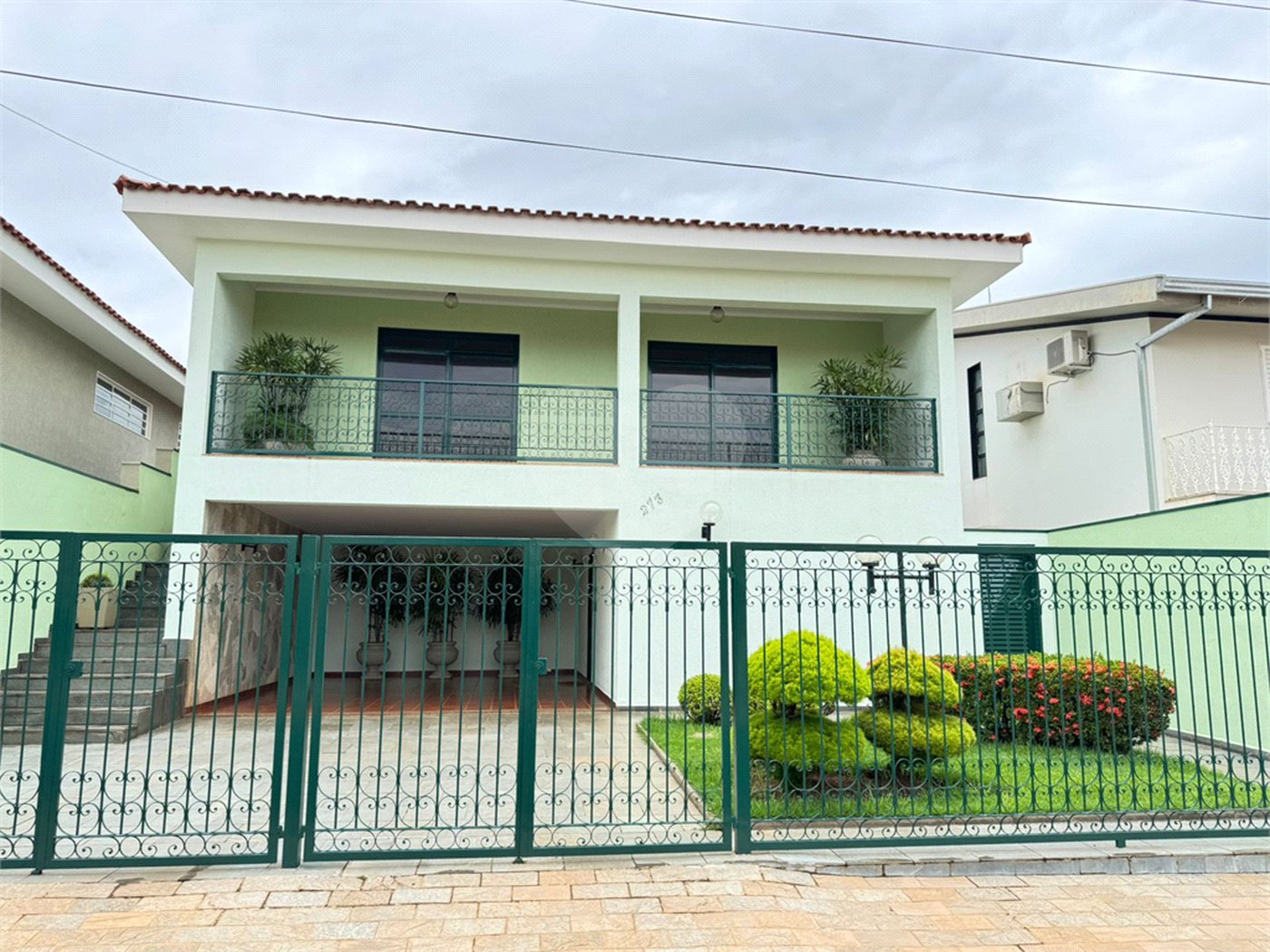 Casa à venda com 4 quartos, sendo 2 suítes, em Ribeirânia, Ribeirão Preto, SP