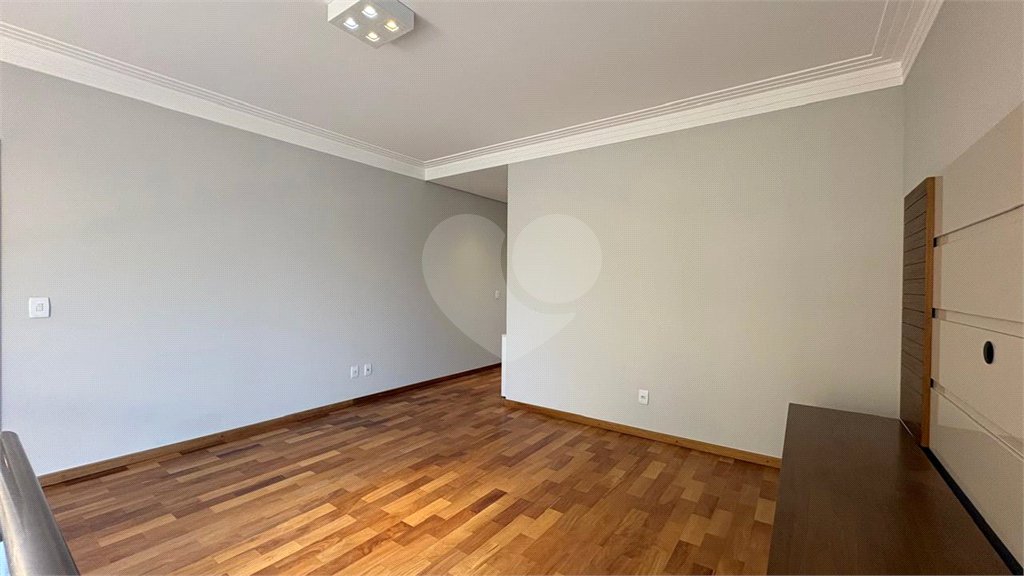 Casa à venda com 4 quartos, sendo 3 suítes, no condomínio Mont Blanc, Sorocaba - SP