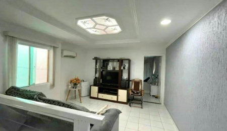 Casa com 3 dormitórios à venda, 210 m² por R$ 1.200.000,00 - Encruzilhada - Santos/SP