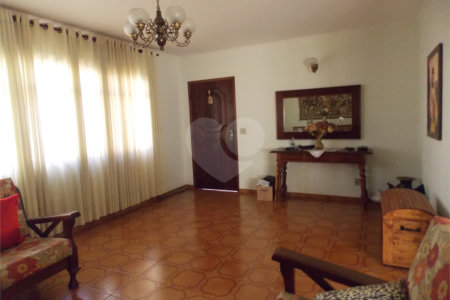 Casa à venda ou para alugar com 5 quartos, sendo 3 suítes,  no Centro, Atibaia, SP