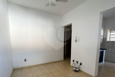 Casa à venda com 2 quartos em Vila Mazzei, Itapetininga, SP