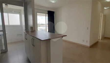 Apartamento à venda com 2 quartos em Vila Anastácio, São Paulo, SP