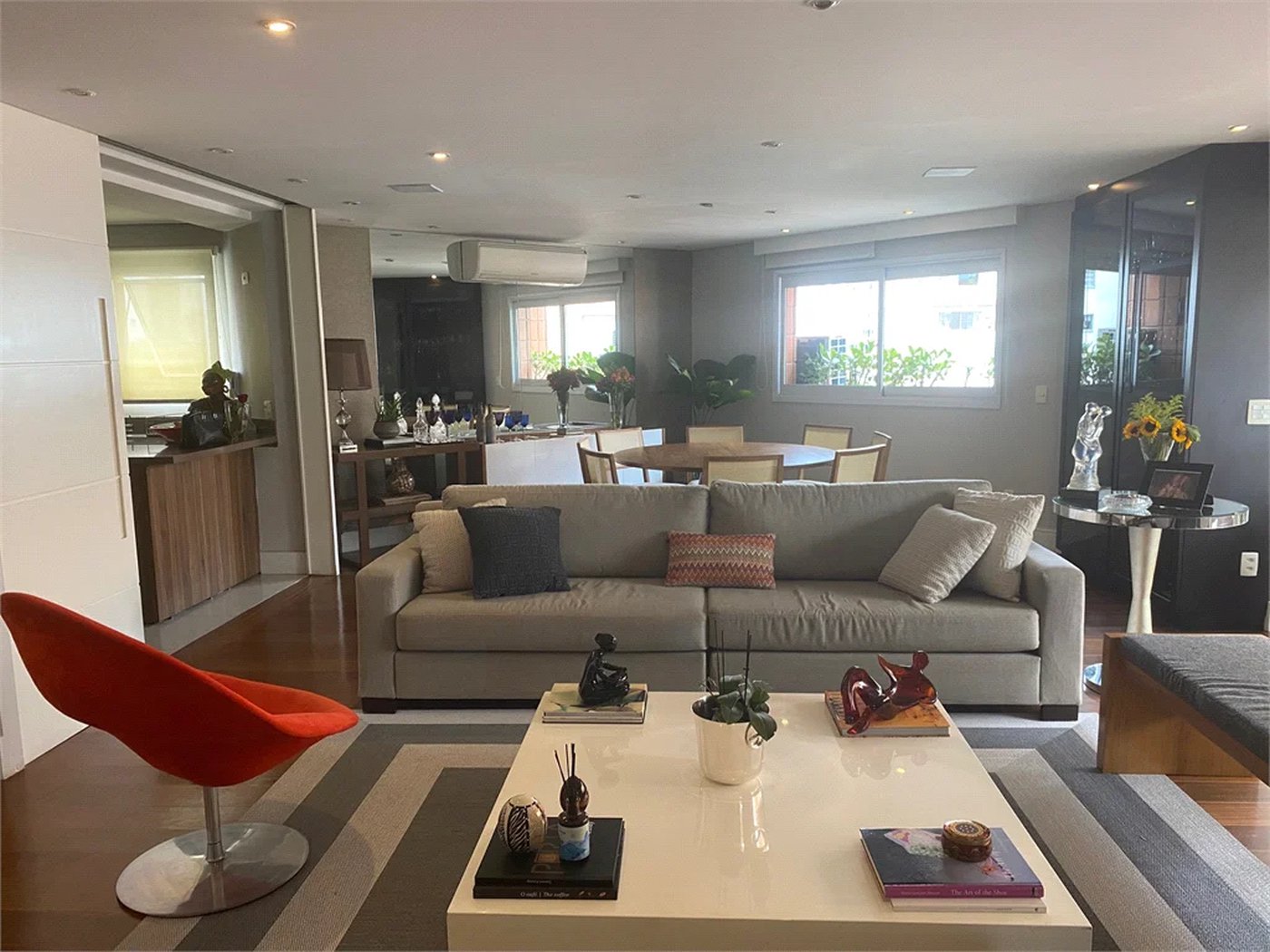 Apartamento à venda com 3 quartos, sendo 2 suítes, em Brooklin Paulista, São Paulo, SP